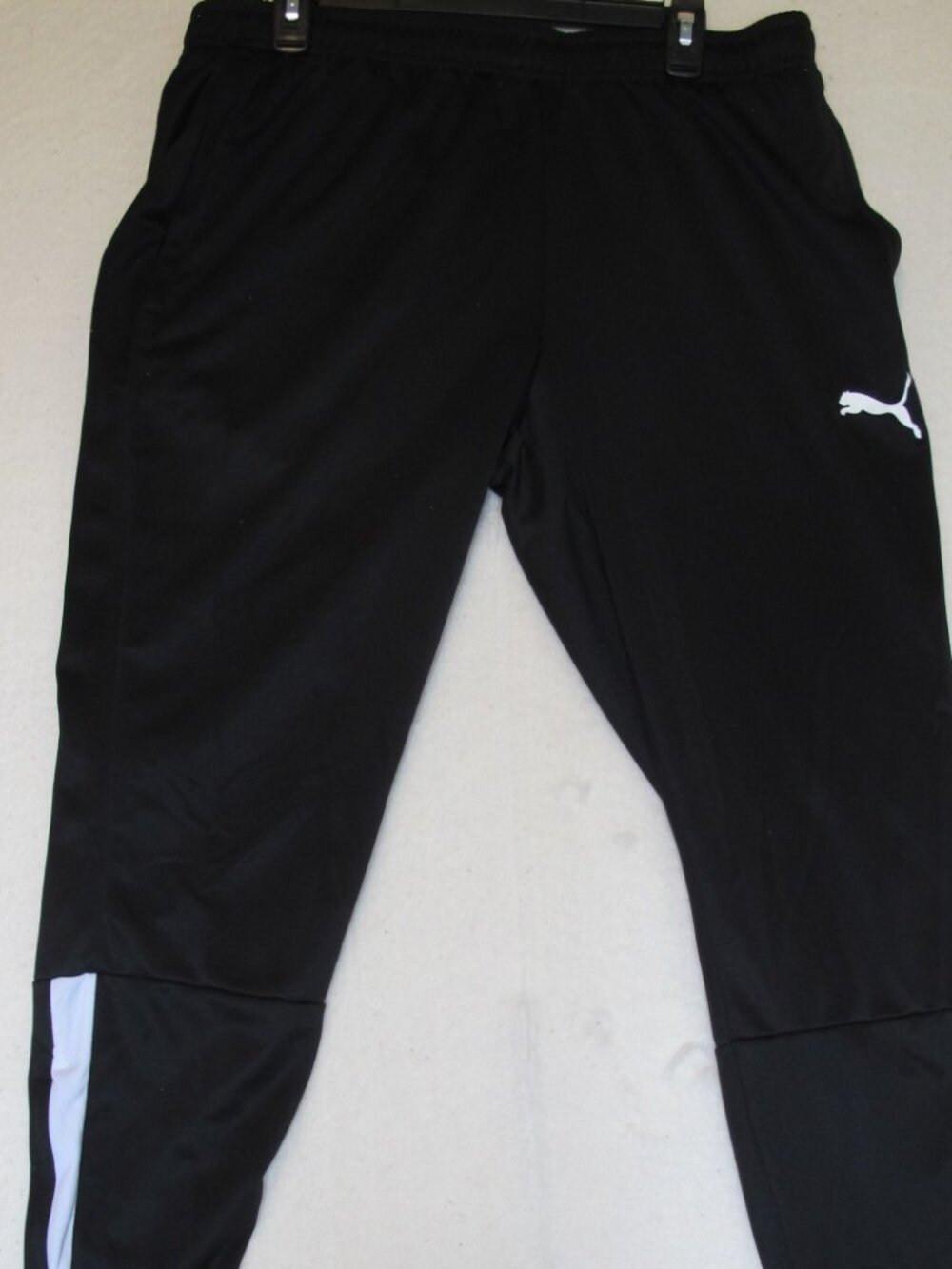 Puma Men's Black and White Joggers Size XL (48)